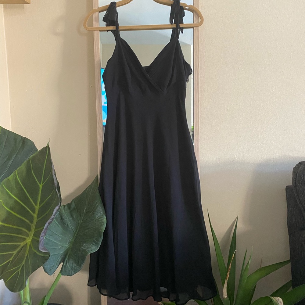 Vintage Esprit Flowy Tie Strap Midi Dress